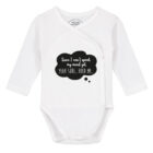 Kraamcadeau romper lange mouw met daarop een zwart tekstwolkje met de tekst 'Since i can't speak my mind yet...Yeah sure...Hold me..'