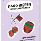 Wenskaart feestdagen met daarop een kado idee, namelijk een gebreide wollen onderbroek en de #energiecrisis #verwarminguit en #wollenonderbroek